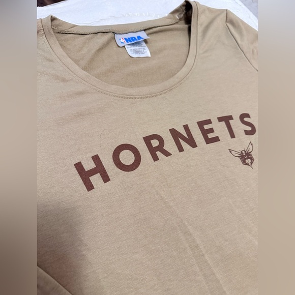 NBA Tan Shirt with Logo - Picture 5 of 6